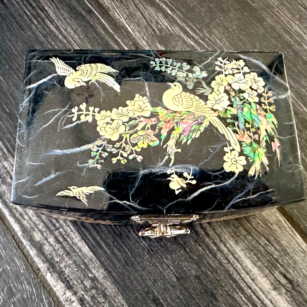 Vintage Mother of Pearl  Mirror Jewelry Ring Box Art Trinket Birds